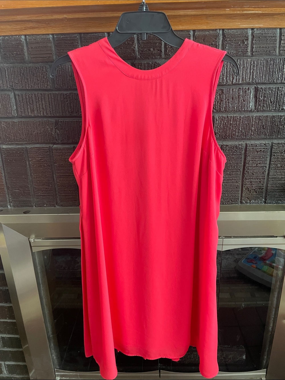 DR2 Bold Pinkish Red Sleeveless Mini Shift Dress